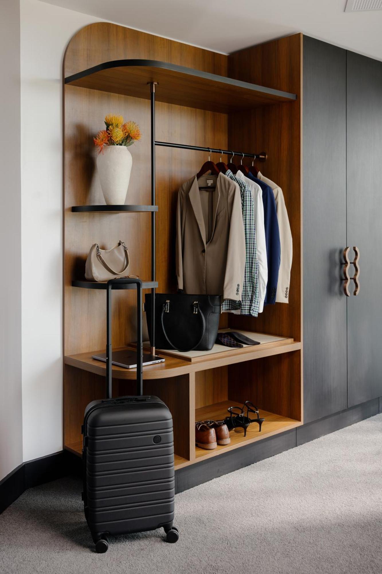 Crowne Plaza Adelaide Mawson Lakes By Ihg Buitenkant foto