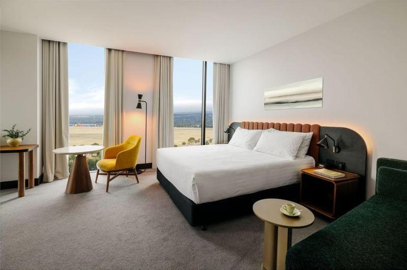 Crowne Plaza Adelaide Mawson Lakes By Ihg Buitenkant foto